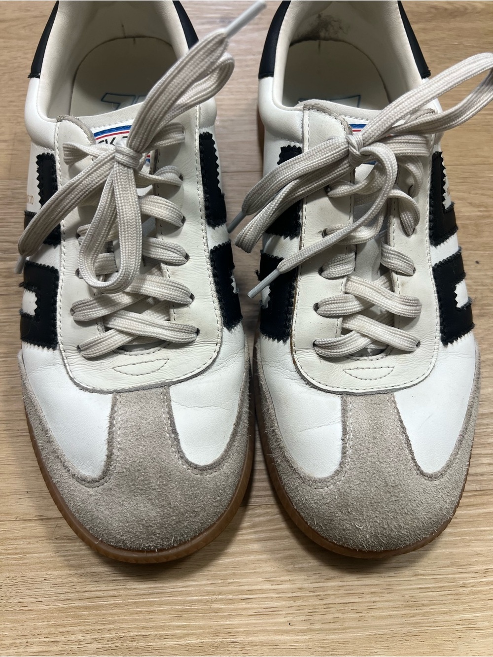 Back 70 Women's Cloud Retro soccer Sneaker - Picture 3 of 6